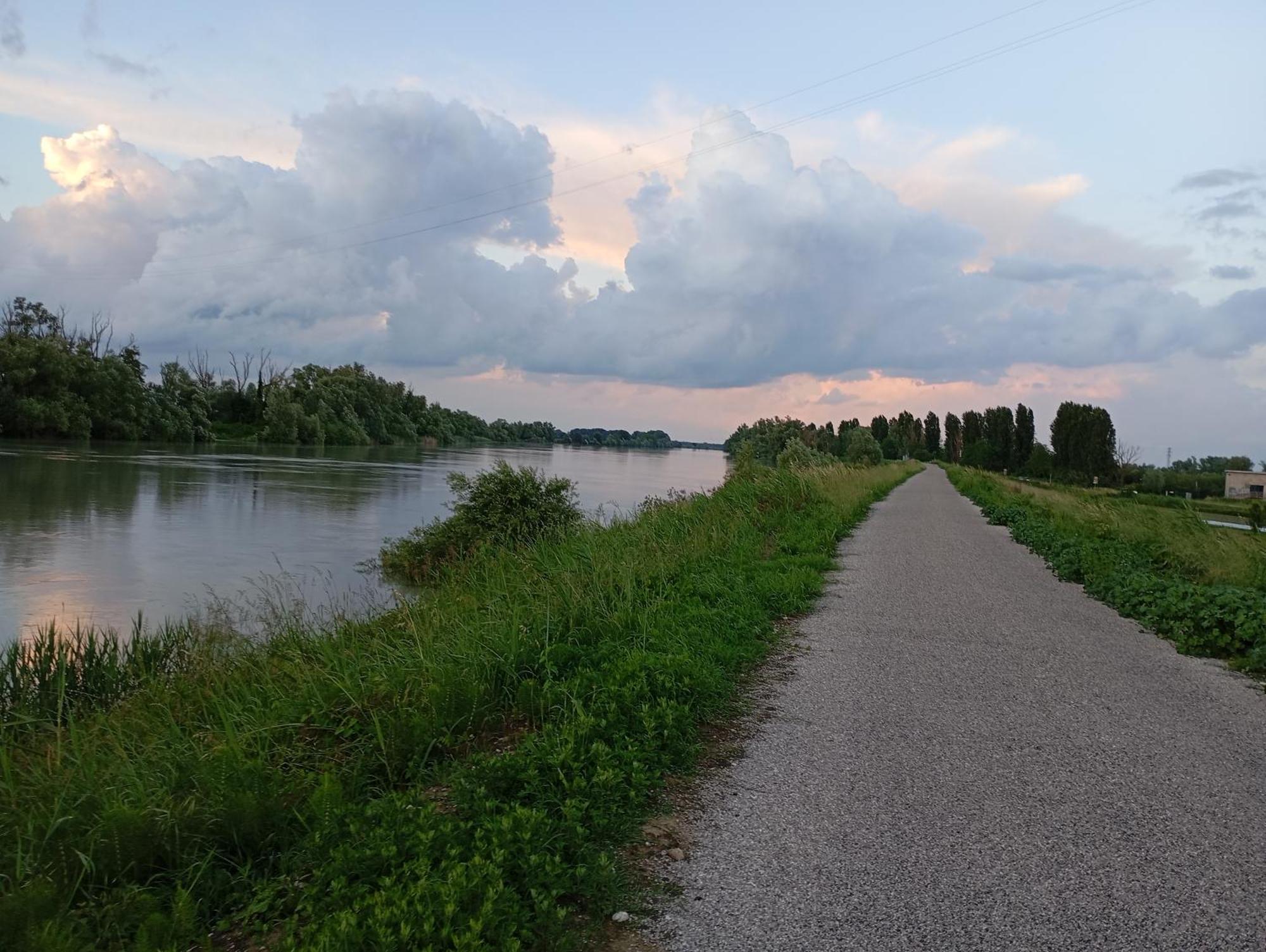 Casa Vacanze Nel Delta Del Po Taglio di Po Exterior foto